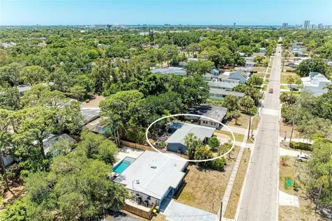 2616 Wood Street Sarasota FL 34237
