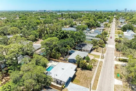 2616 Wood Street Sarasota FL 34237
