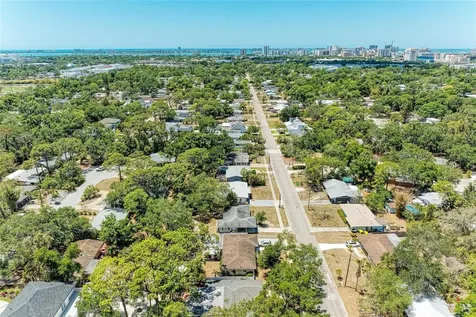 2616 Wood Street Sarasota FL 34237