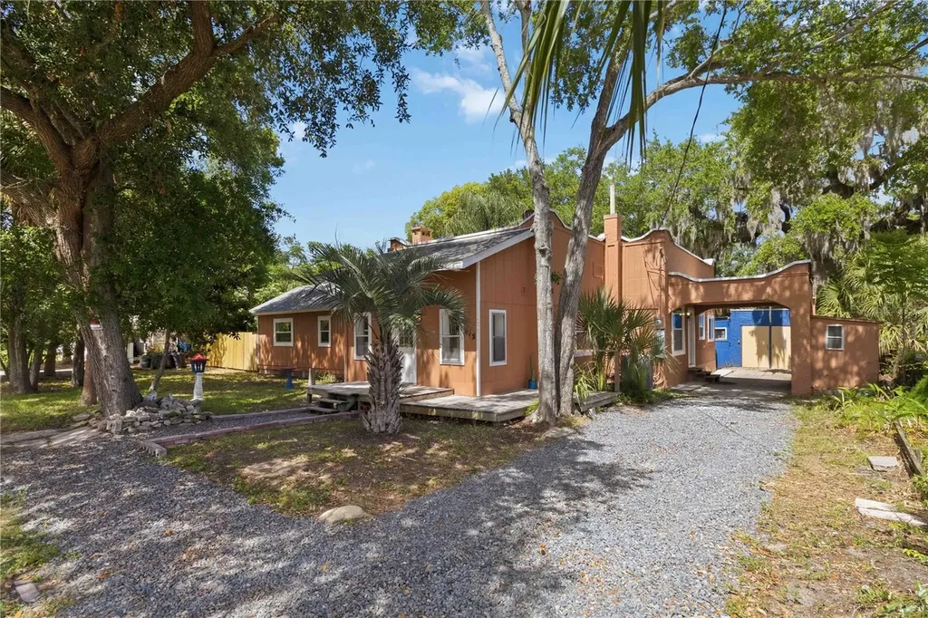 615 Weber Avenue Daytona Beach FL 32114