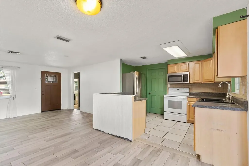 5557 146th Terrace N Clearwater FL 33760