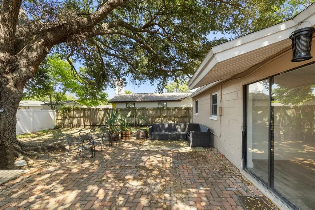 5557 146th Terrace N Clearwater FL 33760