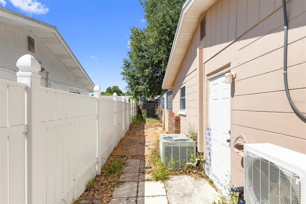 5557 146th Terrace N Clearwater FL 33760