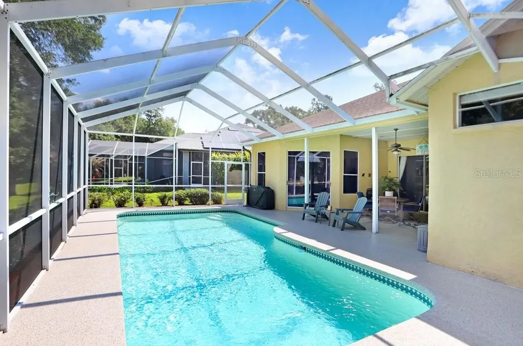 5326 Twin Creeks Drive Valrico FL 33596