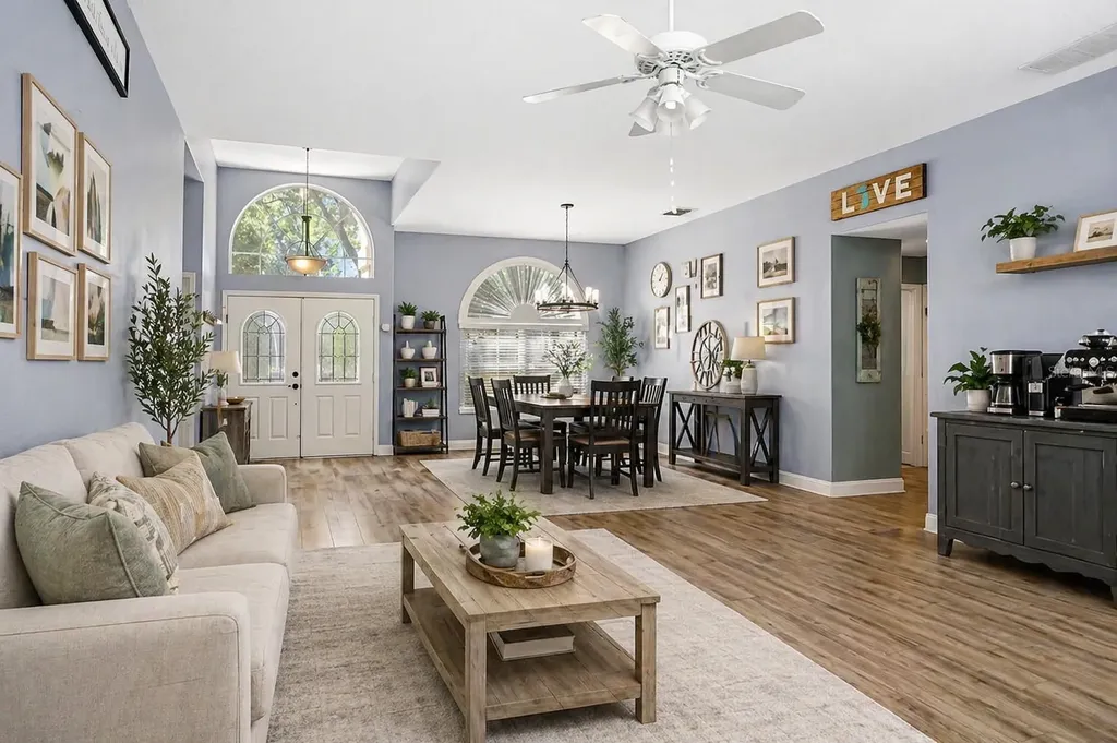 5326 Twin Creeks Drive Valrico FL 33596
