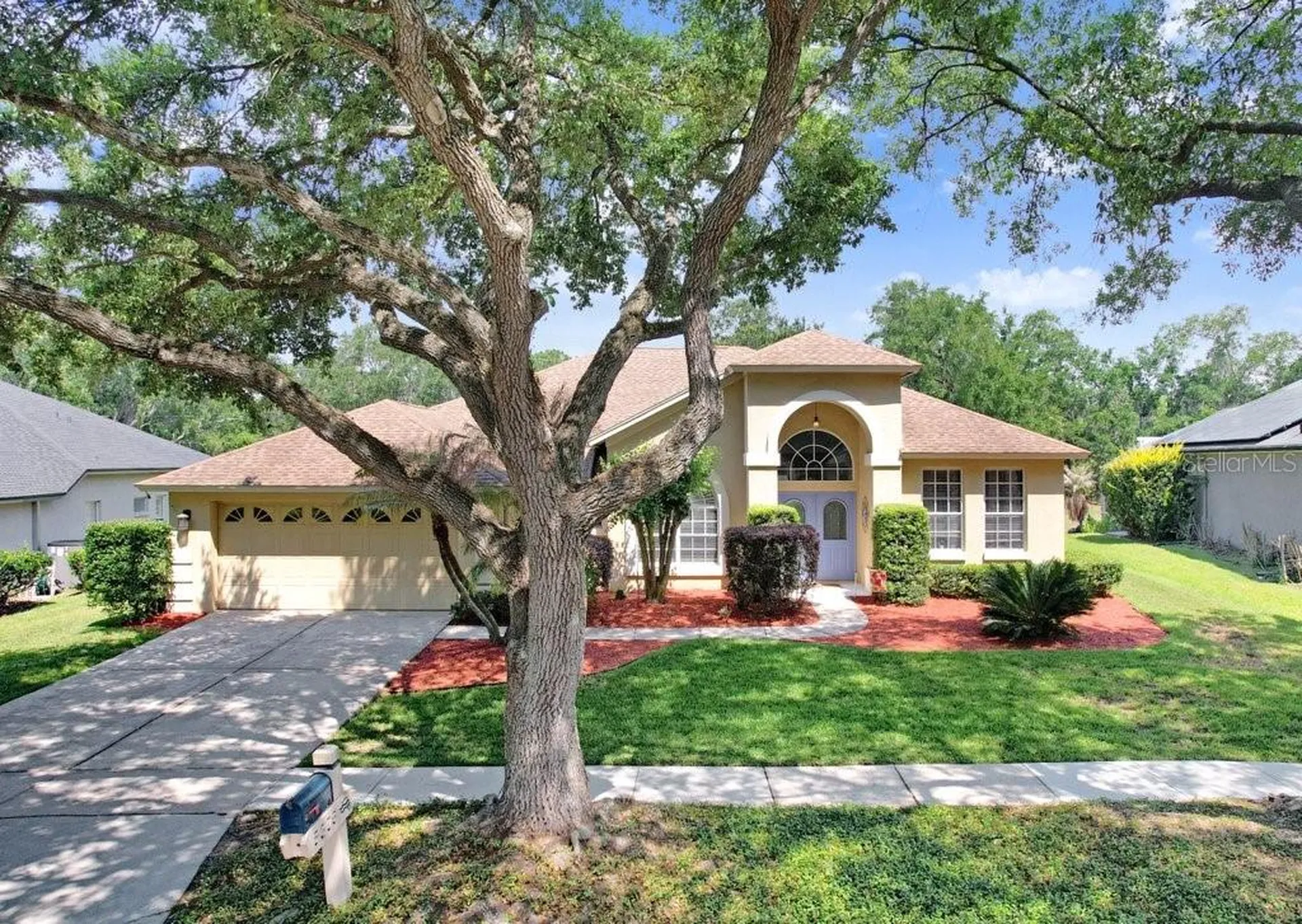 5326 Twin Creeks Drive Valrico FL 33596