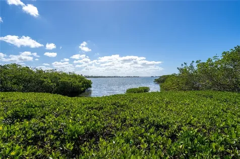 1624 Stickney Point Road Sarasota FL 34231