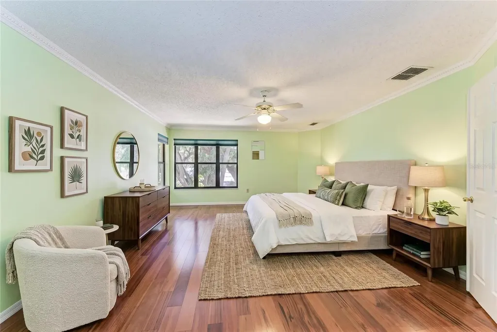 830 Hammockwood Court Sarasota FL 34232