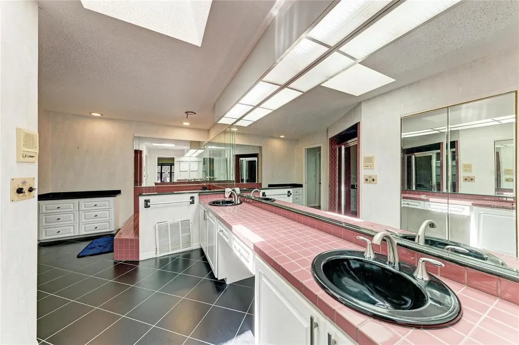 830 Hammockwood Court Sarasota FL 34232