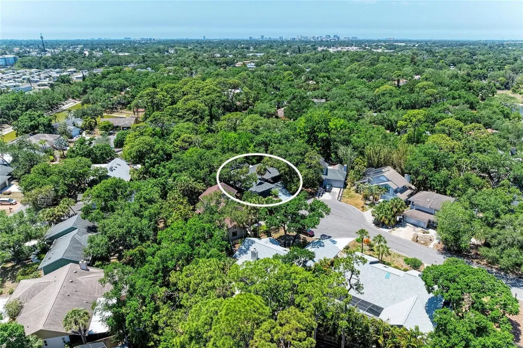 830 Hammockwood Court Sarasota FL 34232