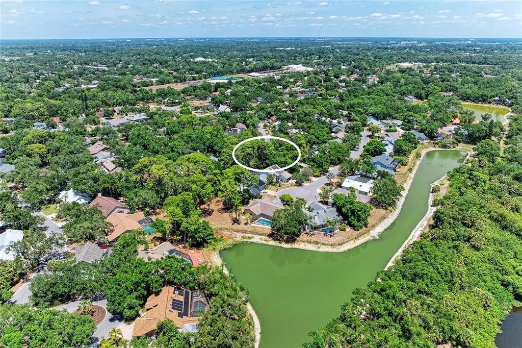 830 Hammockwood Court Sarasota FL 34232