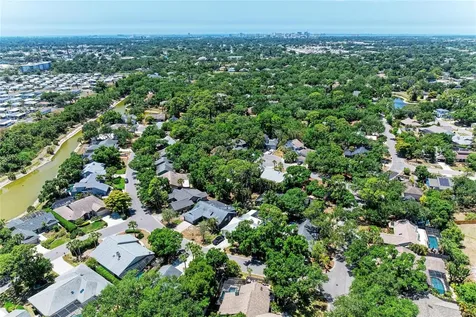 830 Hammockwood Court Sarasota FL 34232