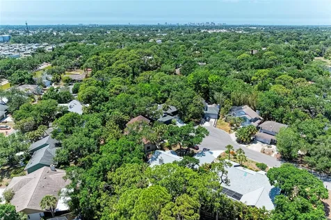 830 Hammockwood Court Sarasota FL 34232