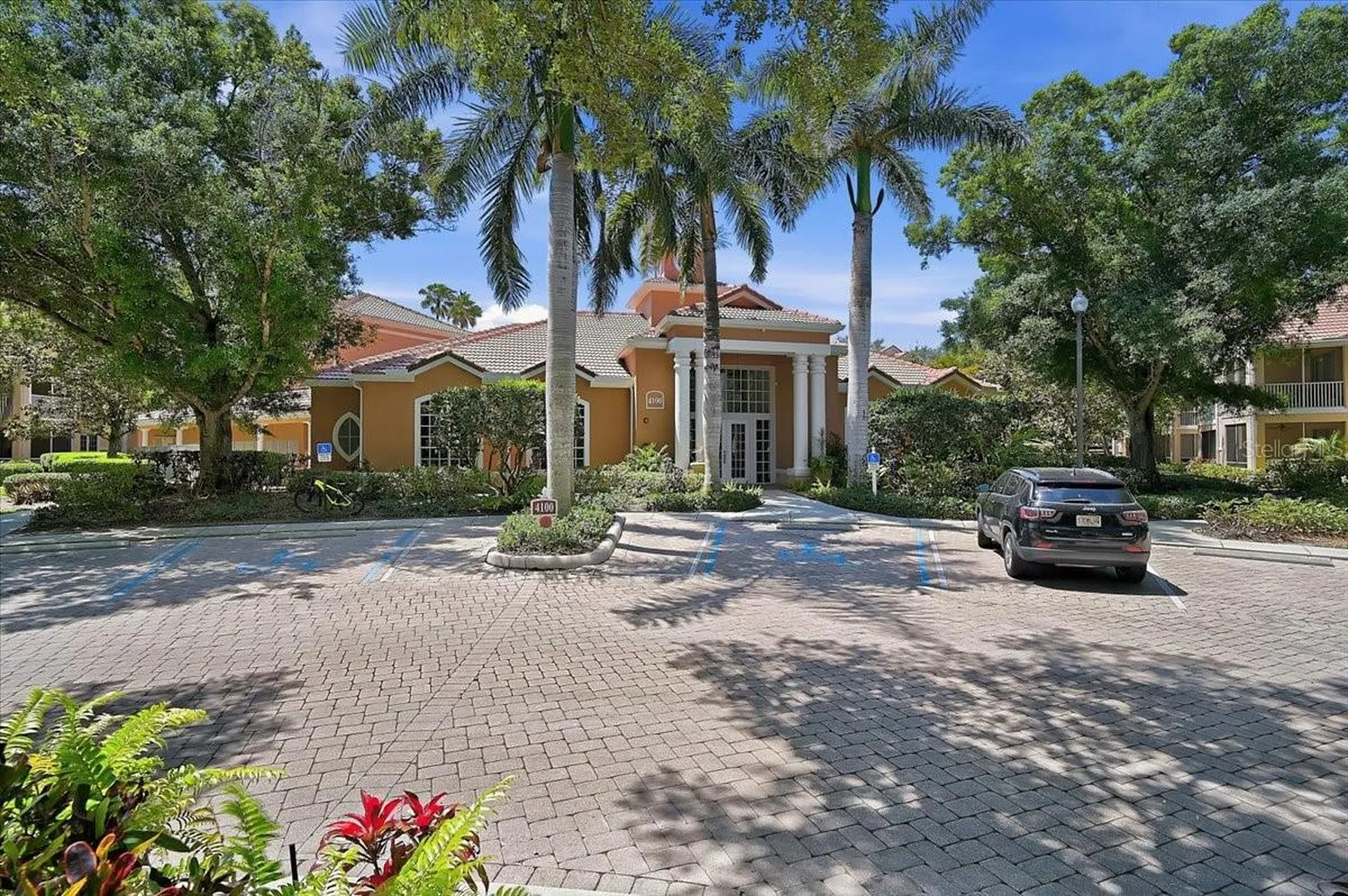 4138 Central Sarasota Parkway Sarasota FL 34238