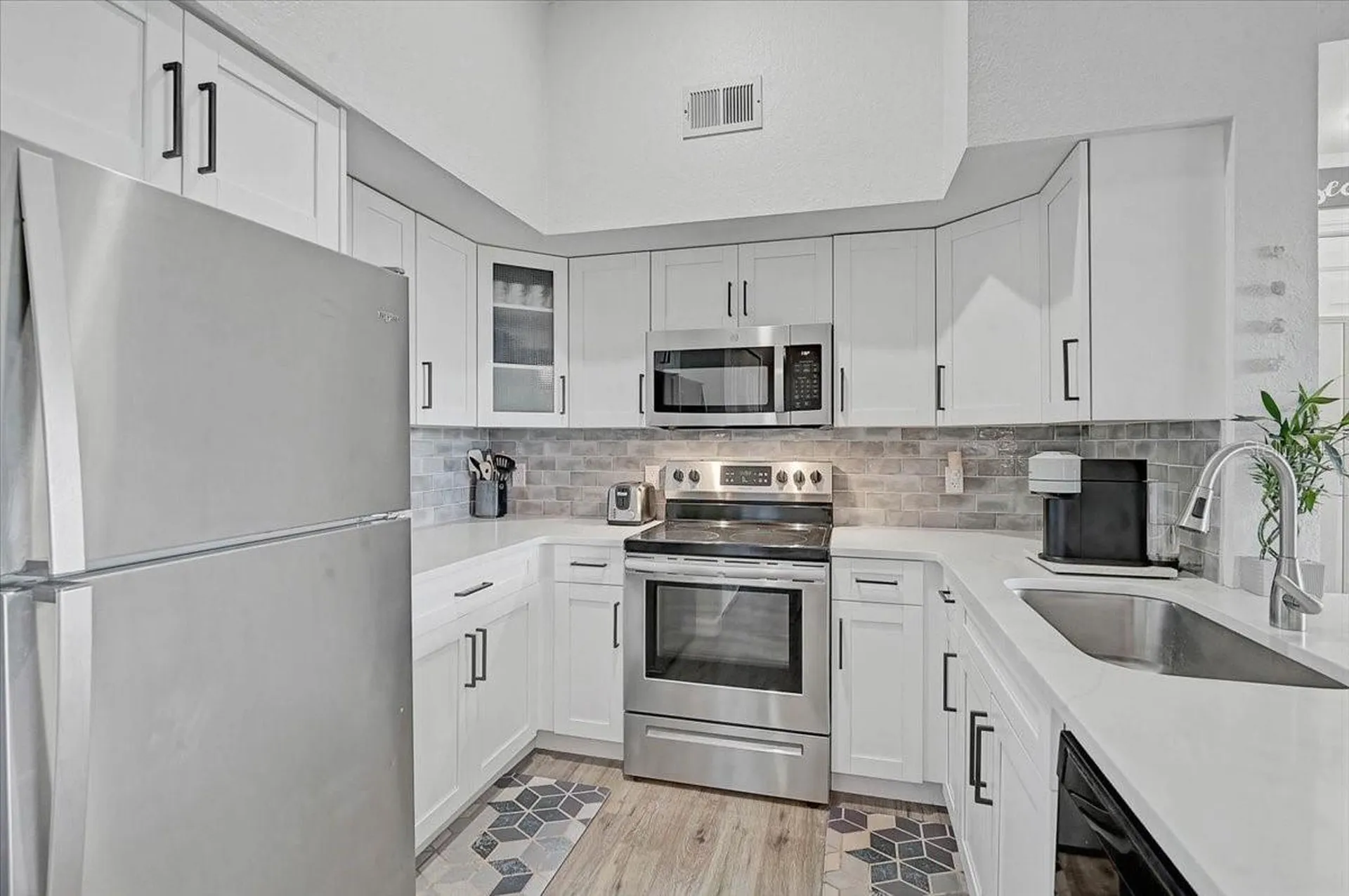 4138 Central Sarasota Parkway Sarasota FL 34238