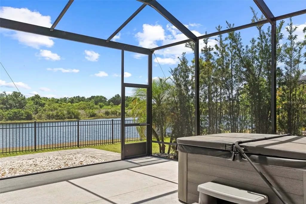 9817 Sage Creek Drive Sun City Center FL 33573
