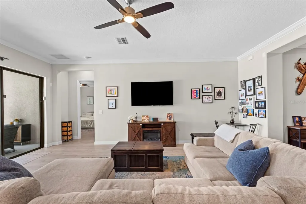 9817 Sage Creek Drive Sun City Center FL 33573