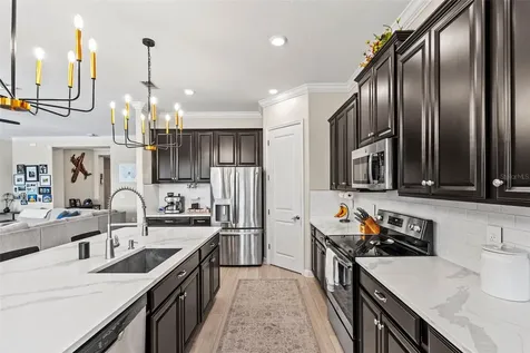 9817 Sage Creek Drive Sun City Center FL 33573