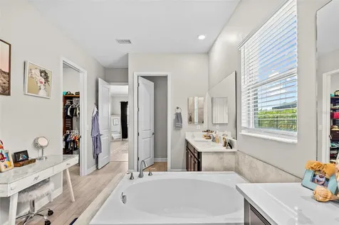 9817 Sage Creek Drive Sun City Center FL 33573