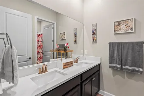 9817 Sage Creek Drive Sun City Center FL 33573