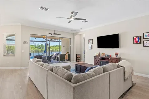 9817 Sage Creek Drive Sun City Center FL 33573