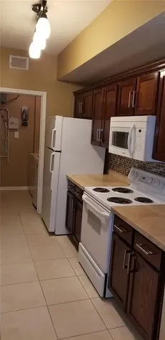 5542 Metrowest Boulevard Orlando FL 32811
