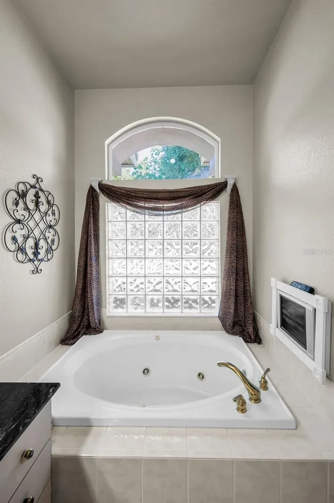 1802 Oak Ridge Road Safety Harbor FL 34695