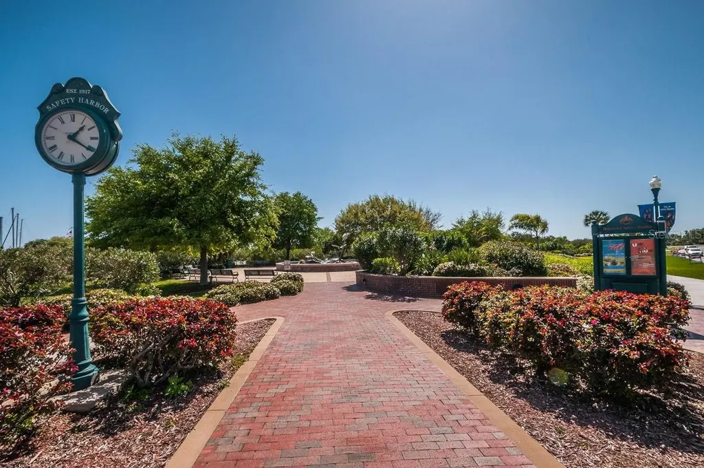 1802 Oak Ridge Road Safety Harbor FL 34695
