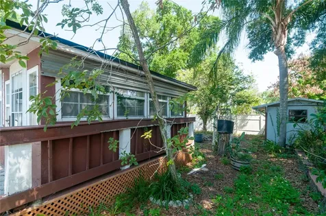 9609 N Elmer Street Tampa FL 33612