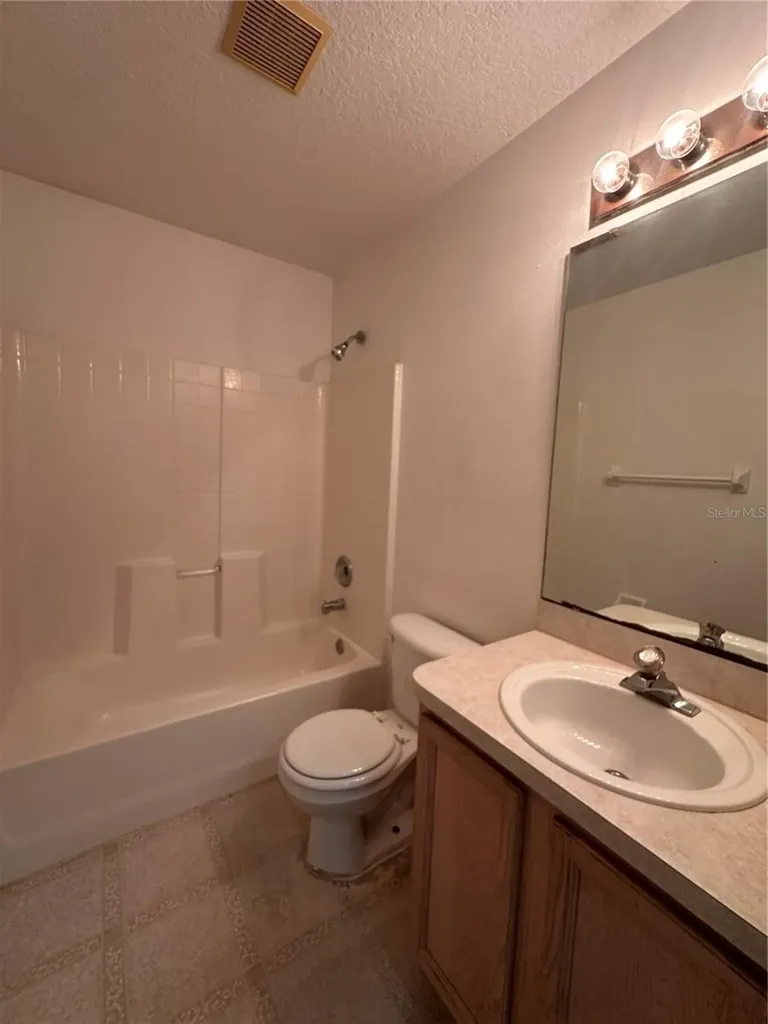 33 Rybark Lane Palm Coast FL 32164