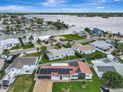 242 176th Avenue E Redington Shores FL 33708
