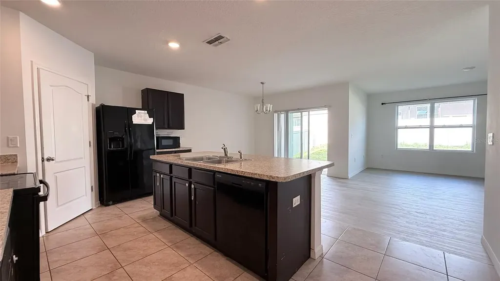 272 Willow Bend Drive Davenport FL 33897