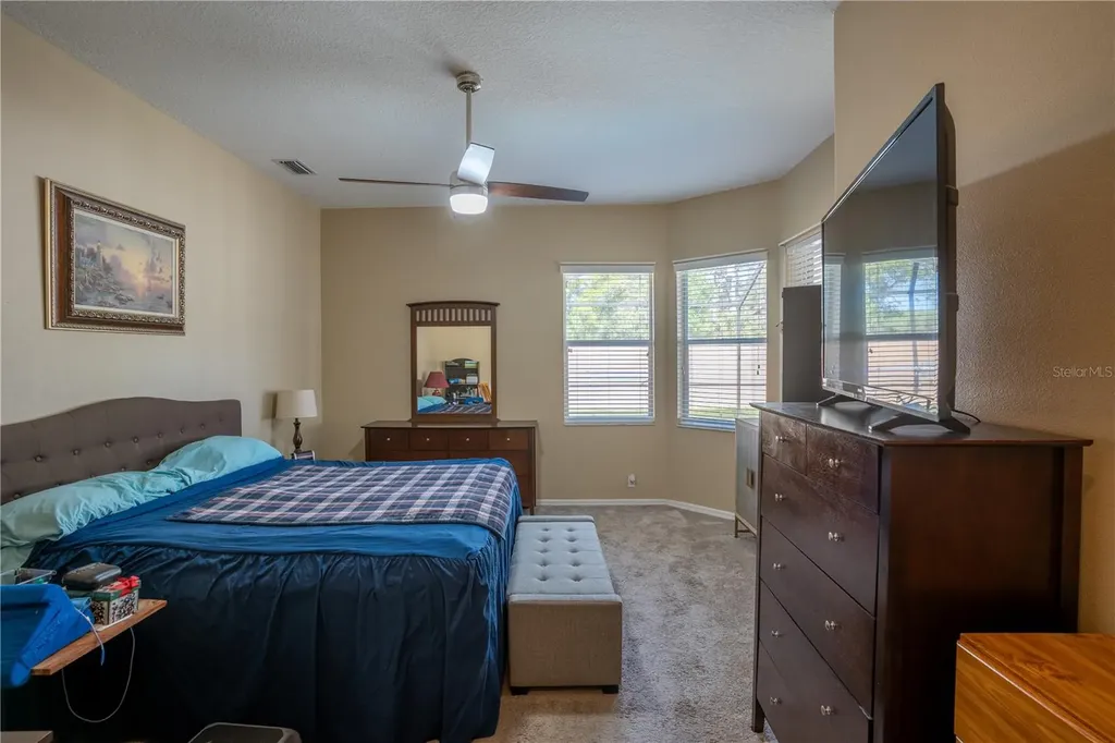 624 N Lake Boulevard Tarpon Springs FL 34689