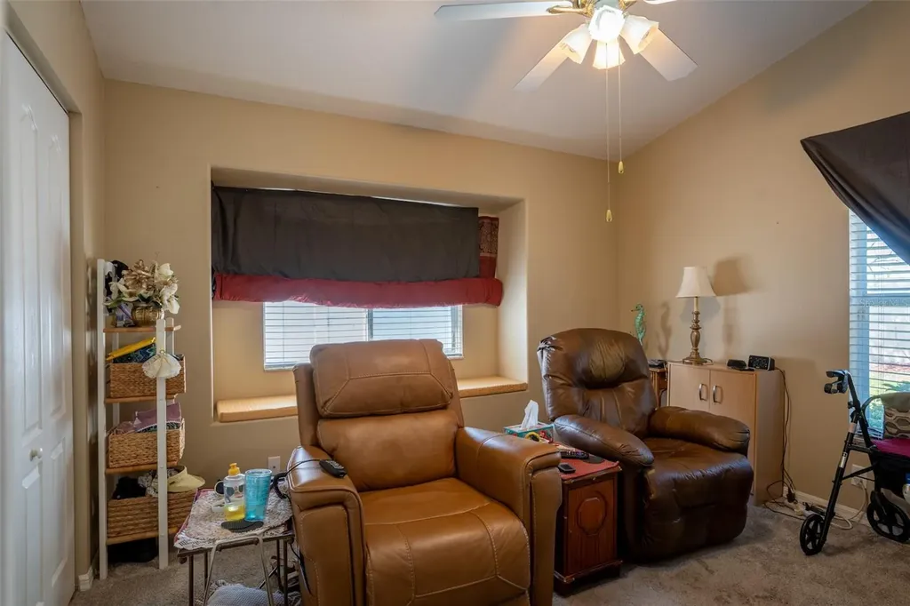 624 N Lake Boulevard Tarpon Springs FL 34689