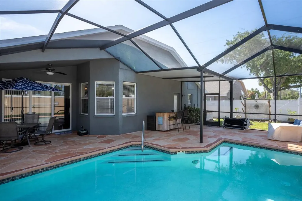 624 N Lake Boulevard Tarpon Springs FL 34689