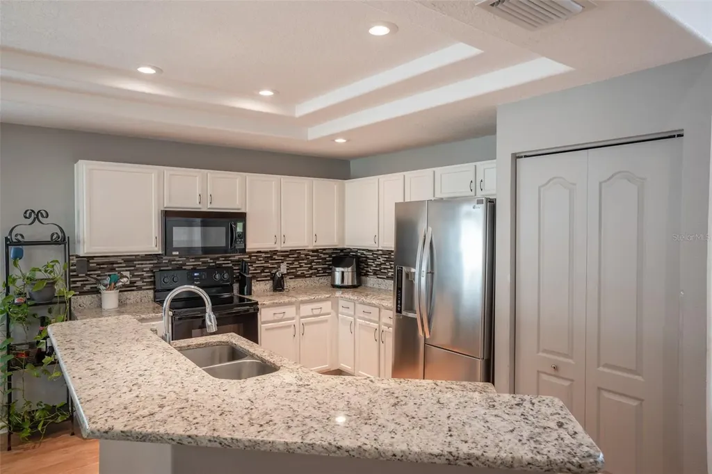 624 N Lake Boulevard Tarpon Springs FL 34689