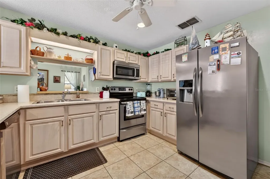 10 Lakepoint Circle Port Orange FL 32128