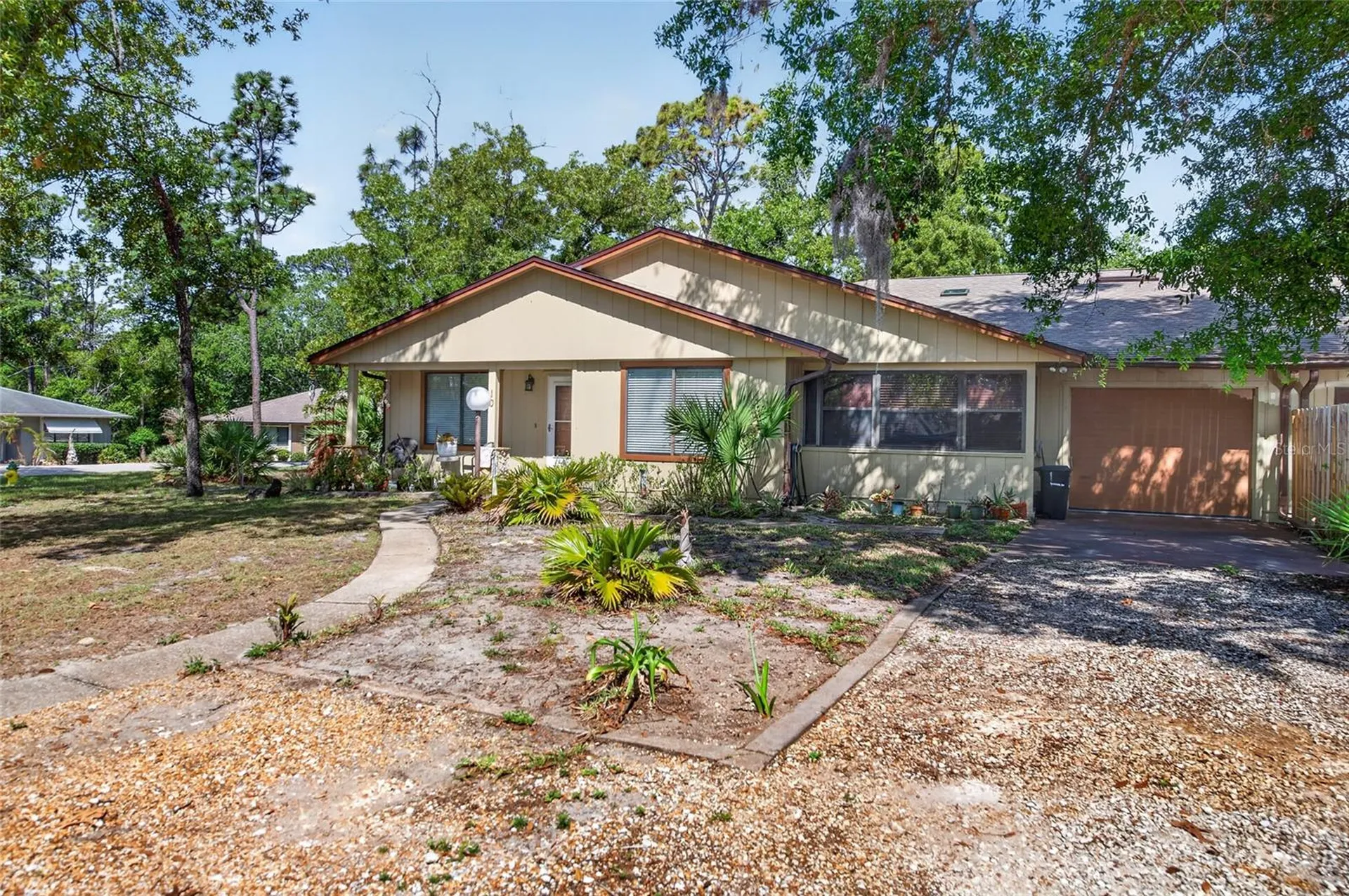 10 Lakepoint Circle Port Orange FL 32128