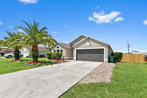2050 SW Libra Lane Port St Lucie FL 34984