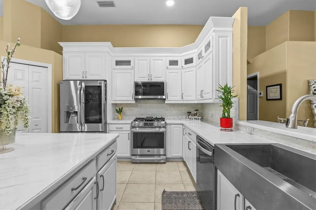 8331 Golden Prairie Drive Tampa FL 33647