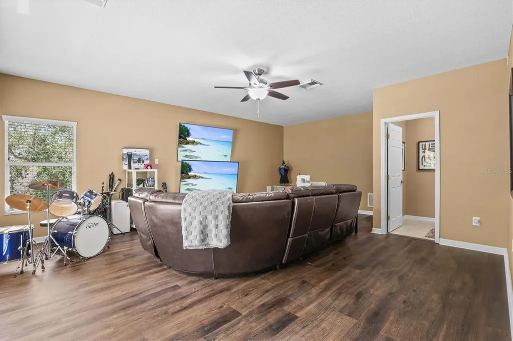 8331 Golden Prairie Drive Tampa FL 33647