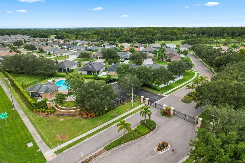 3805 Milflores Drive Sun City Center FL 33573