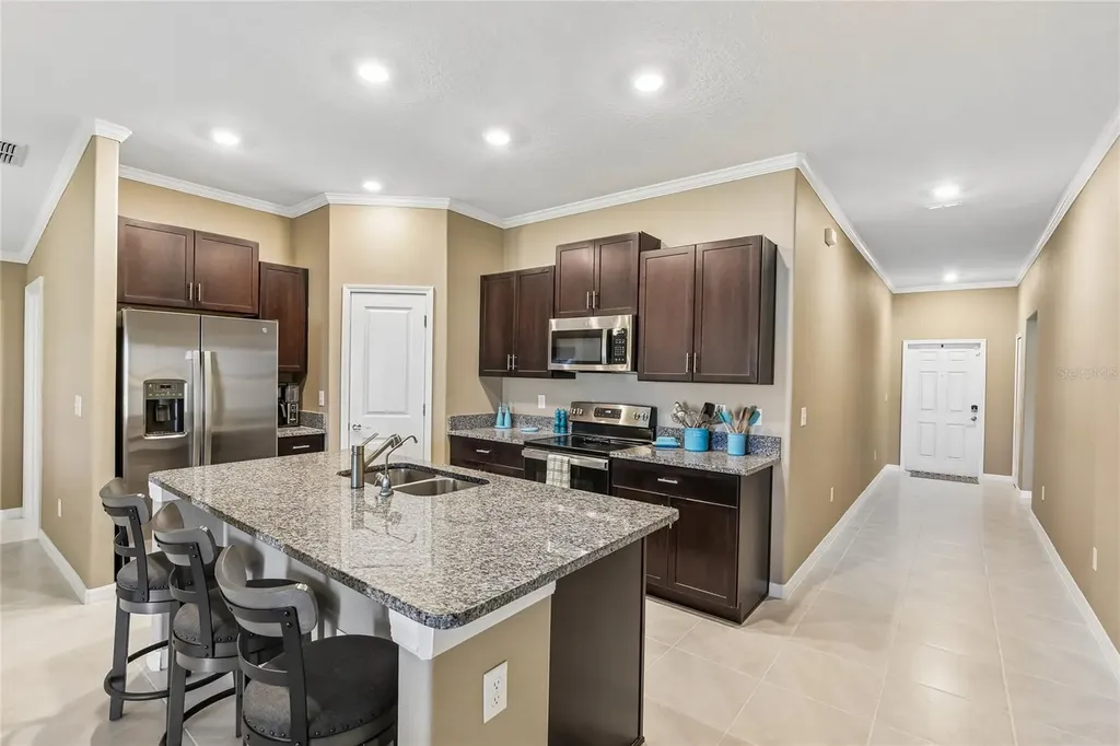 15430 Miller Creek Drive Sun City Center FL 33573