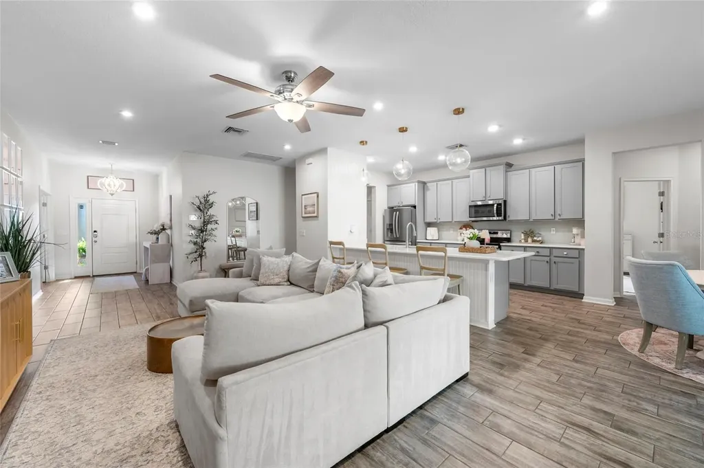 6428 Devesta Loop Palmetto FL 34221