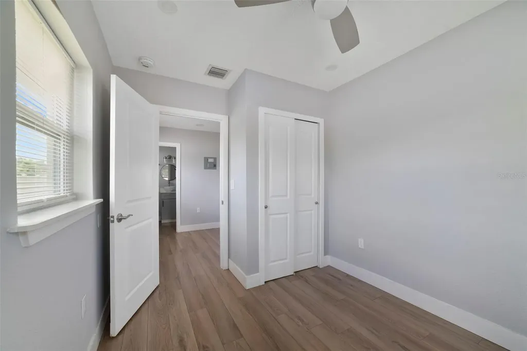 4521 Edgewater Drive Orlando FL 32804