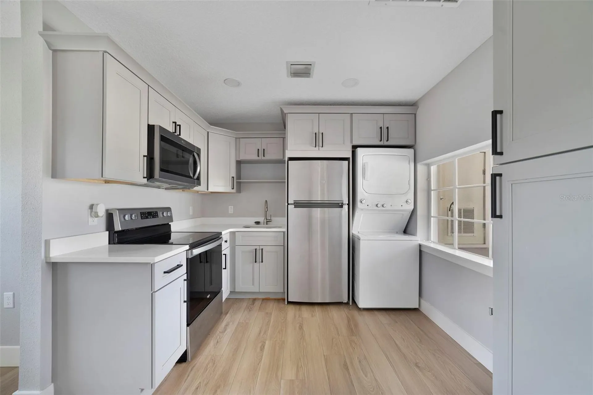 4521 Edgewater Drive Orlando FL 32804
