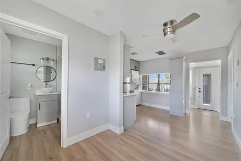 4521 Edgewater Drive Orlando FL 32804