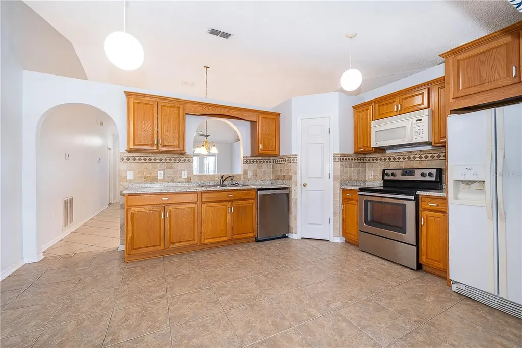 611 Baldwin Drive Kissimmee FL 34758