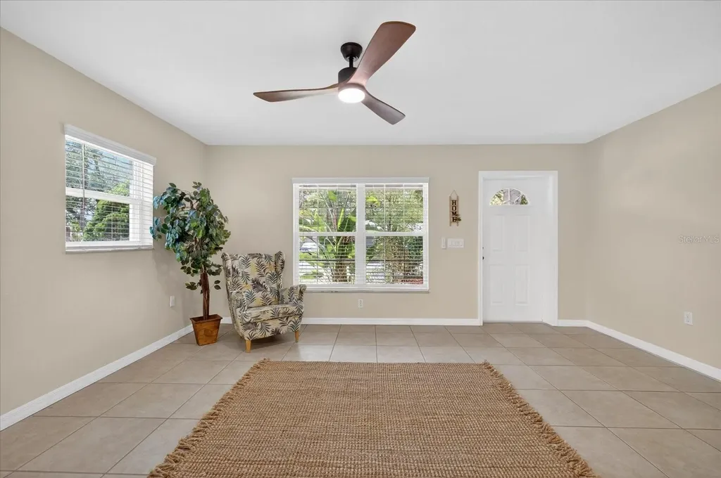 541 Plumosa Avenue Clearwater FL 33756