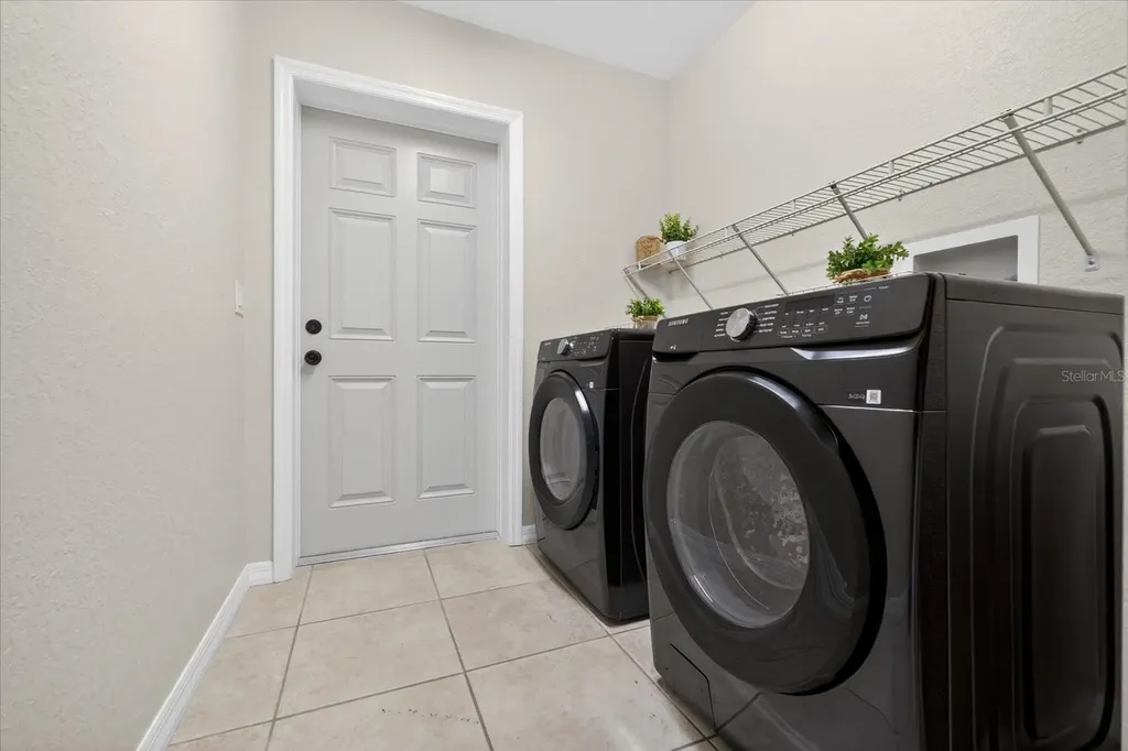 541 Plumosa Avenue Clearwater FL 33756